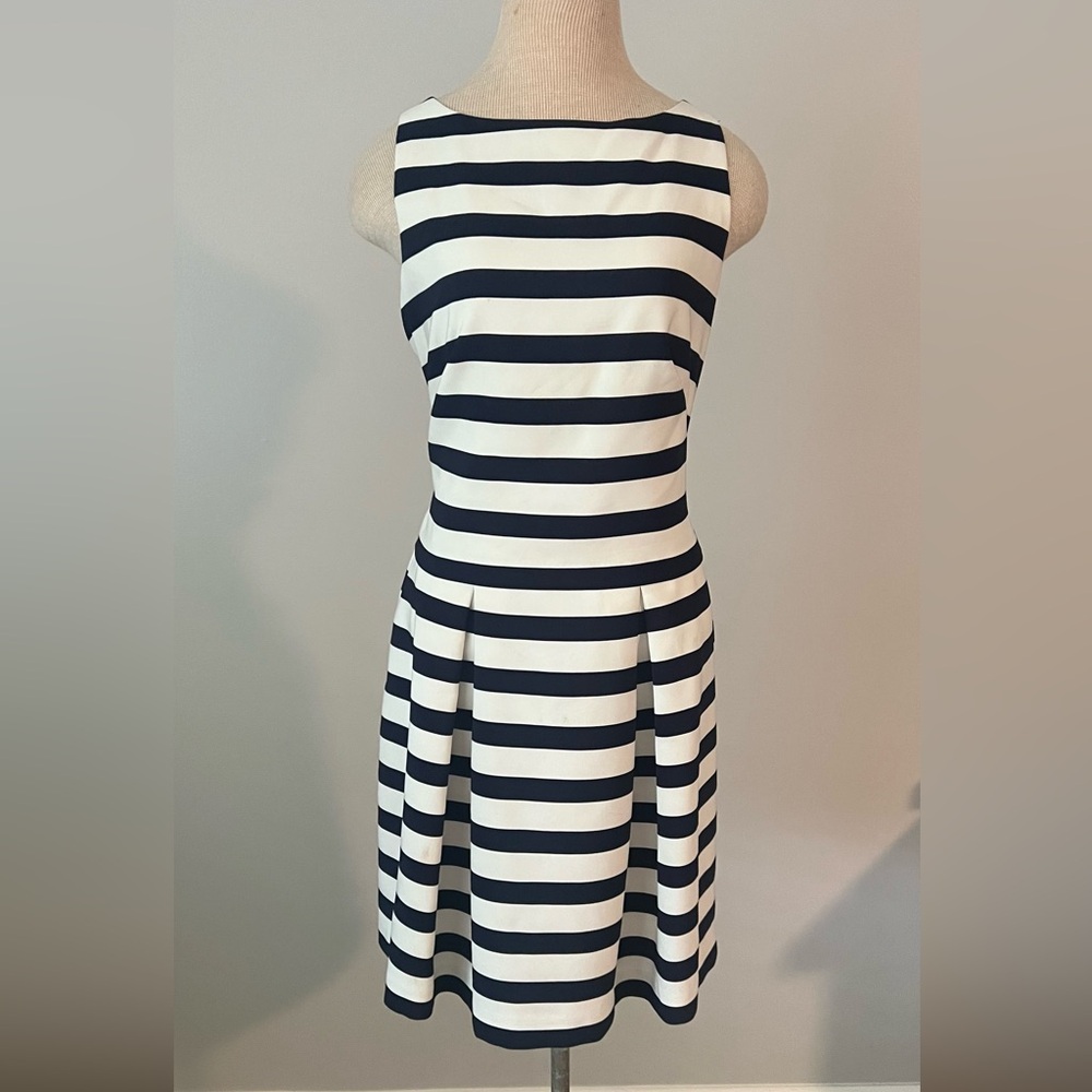 ⬇️ REDUCED! Lauren by Ralph Lauren blue striped sleeveless dress Sz 4